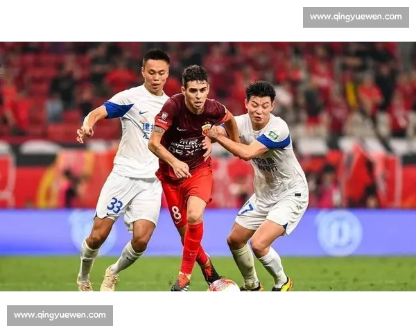 巴萨近期连续获胜展现强大攻击力 球员状态回升引发球迷热议